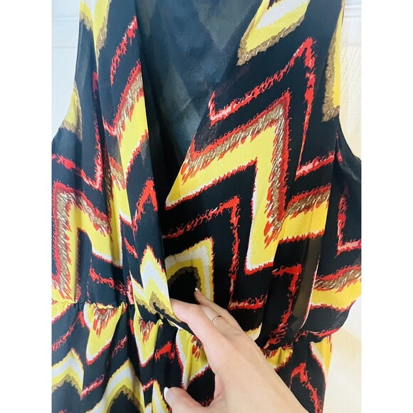 The Magic Of Stevie And Lindsay Women's Maxi Dress Size XL Black Red Yellow - Picture 3 of 6